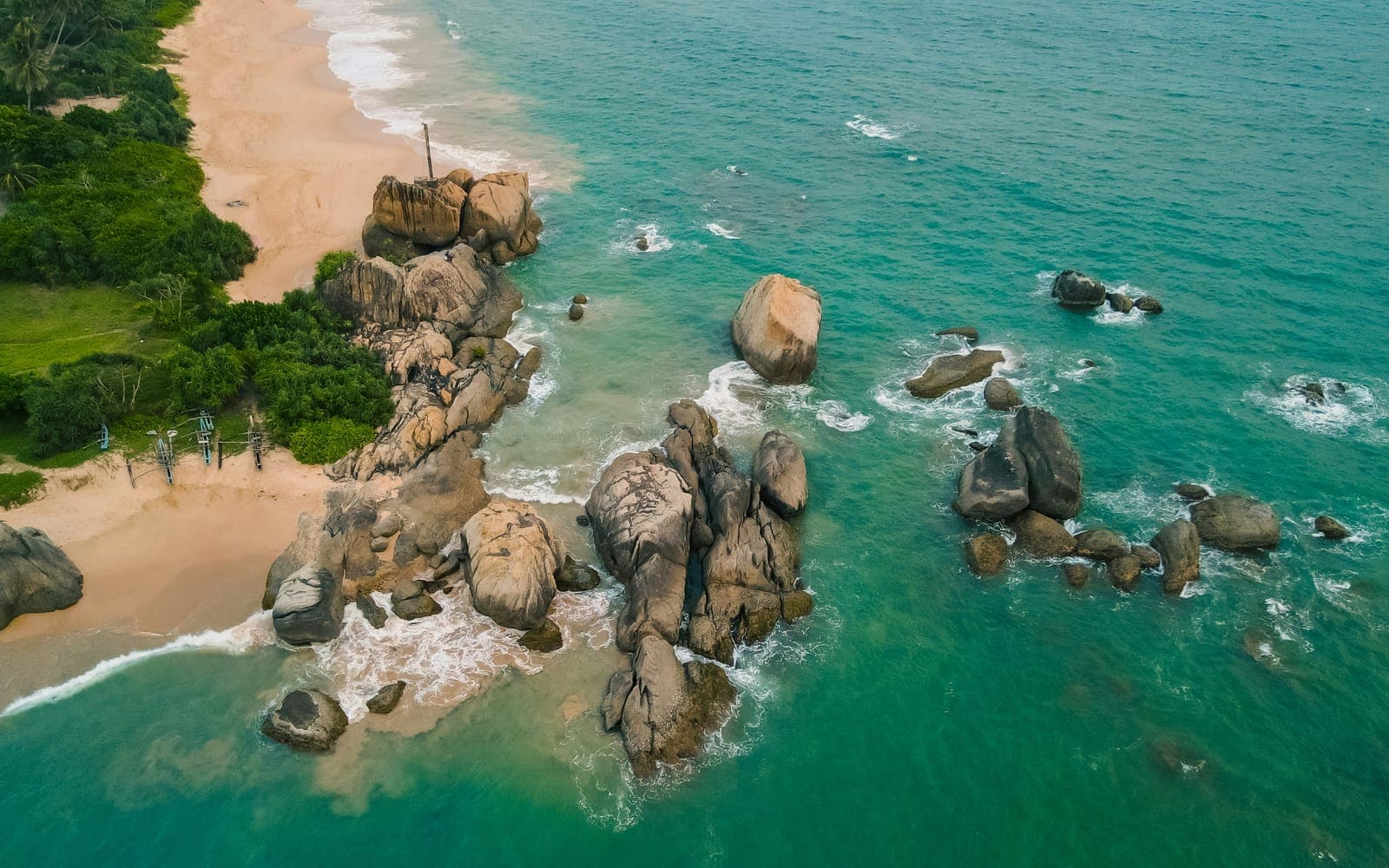 The Best Time to Visit Sri Lanka: Two Monsoons, Explained