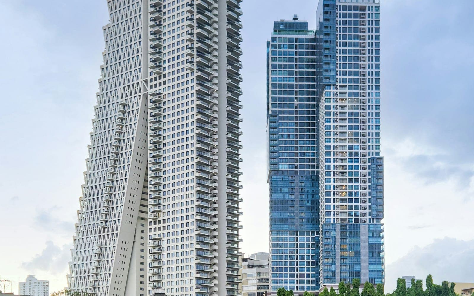 Buying Property in Sri Lanka as a Foreigner: What Actually Applies