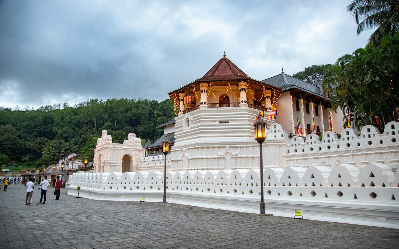Kandy and the Temple of the Tooth