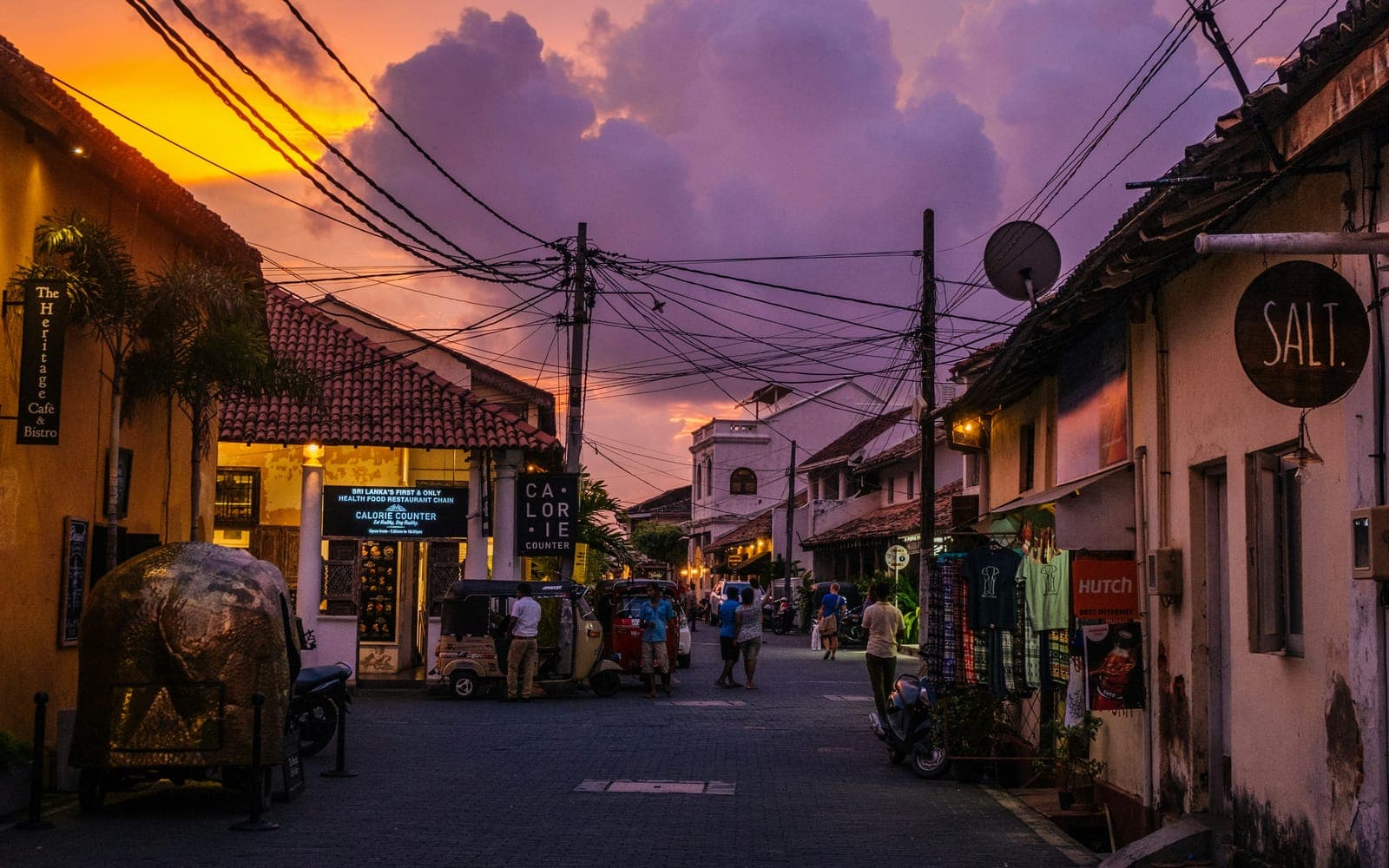 Sri Lanka Practicalities: Visa, Money and Staying Connected